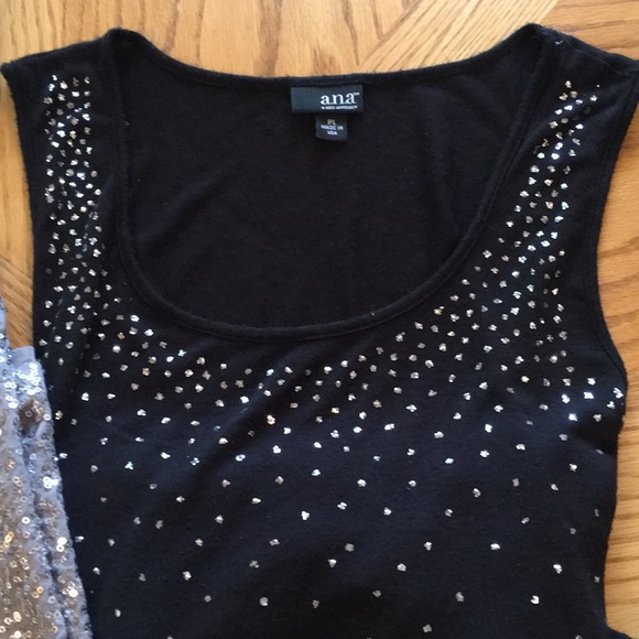 Bundle of Sequin Tank Tops - Picture 3 of 7
